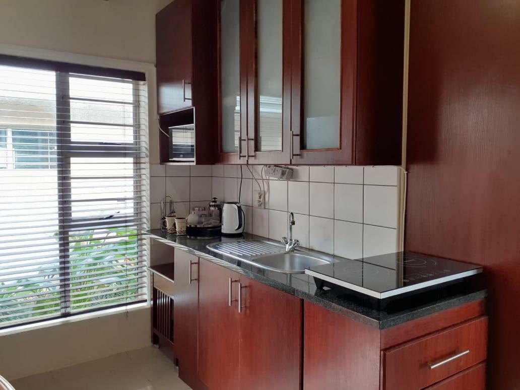 Summerstrand Self Catering For Two 伊丽莎白港 外观 照片