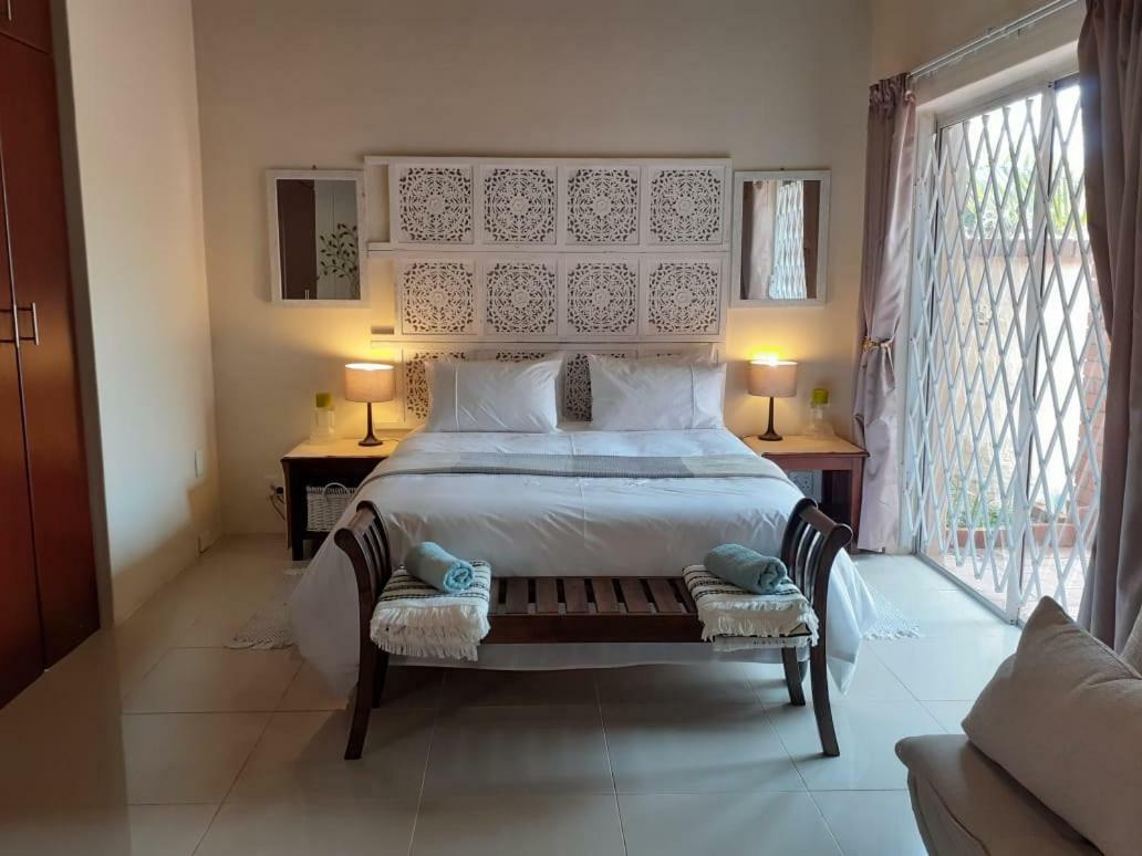 Summerstrand Self Catering For Two 伊丽莎白港 外观 照片